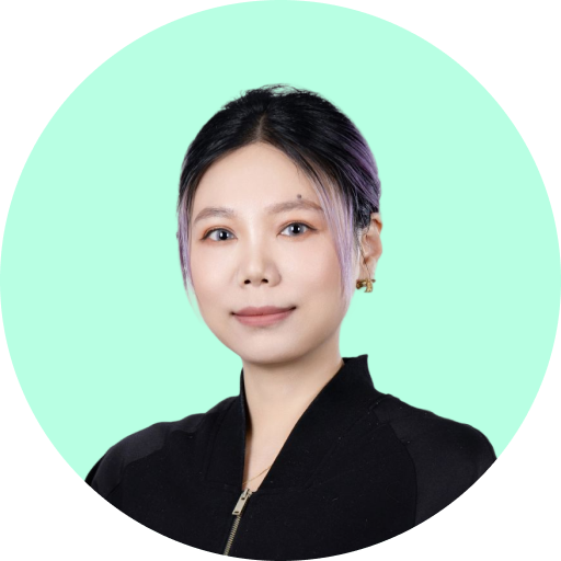 june qin headshot photo